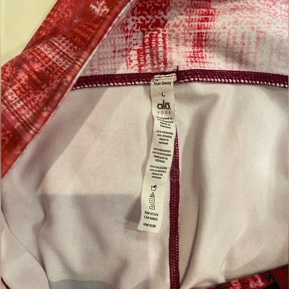 ALO Airbrush Capri Legging in Desert Sunset Print size L - Picture 5 of 5